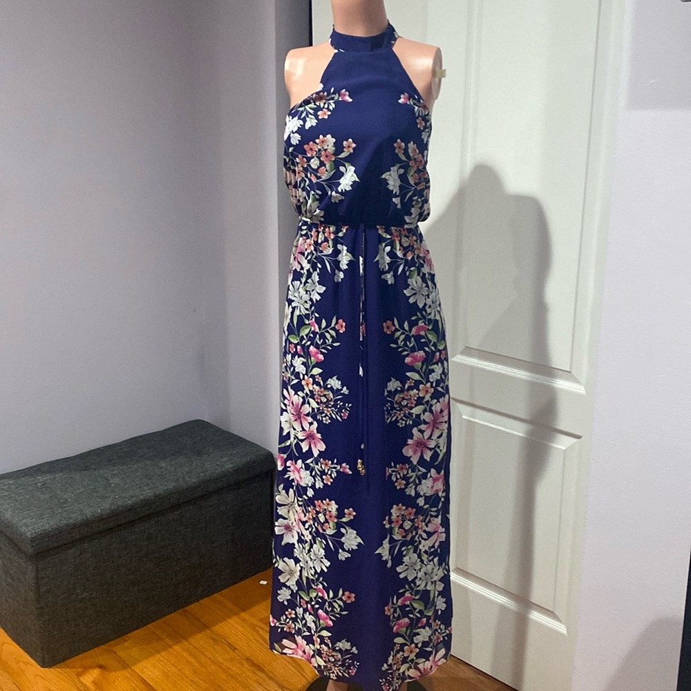 Women dress